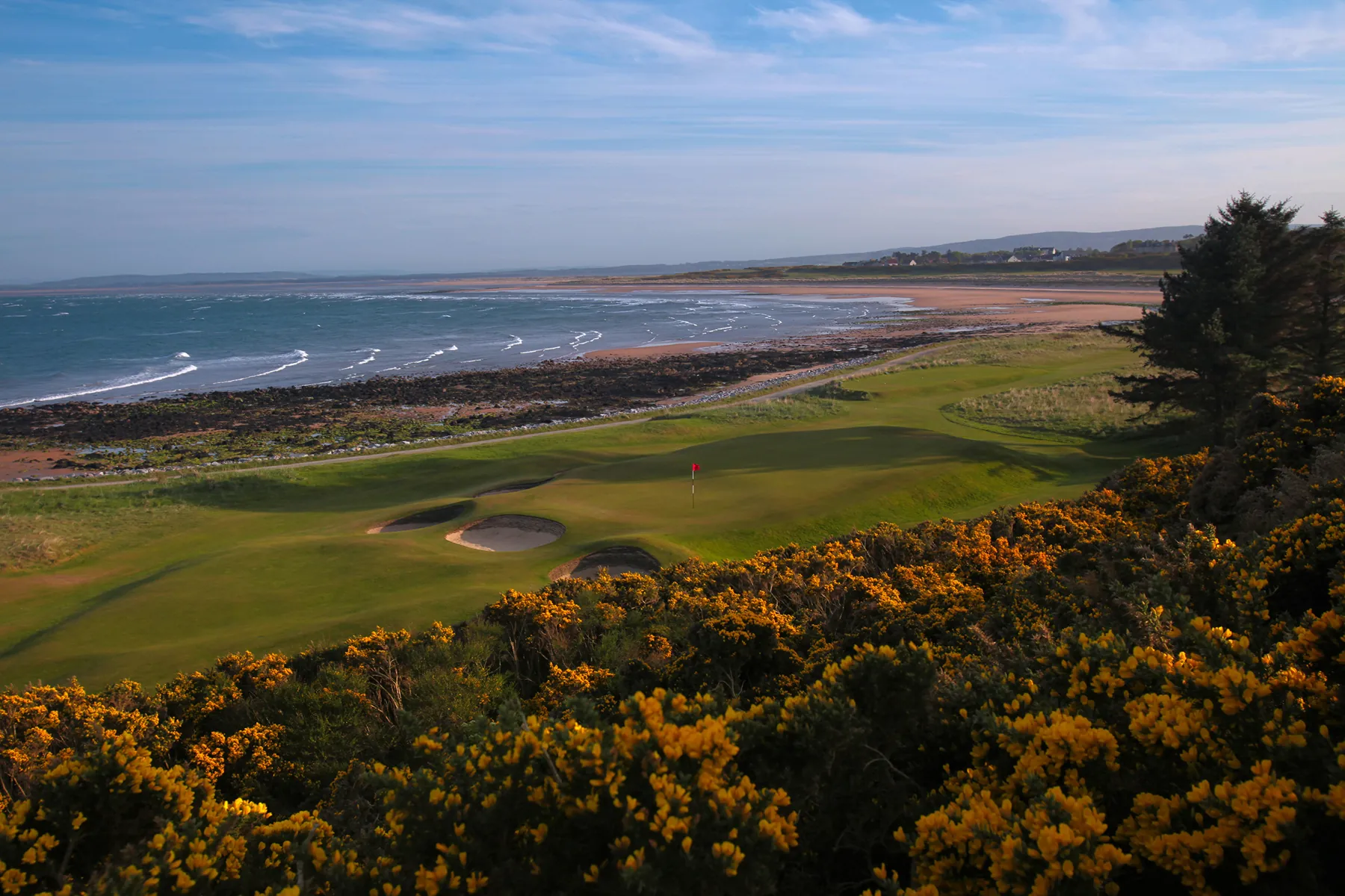 Royal Dornoch Championship Course 10th hole overlooking the North Sea