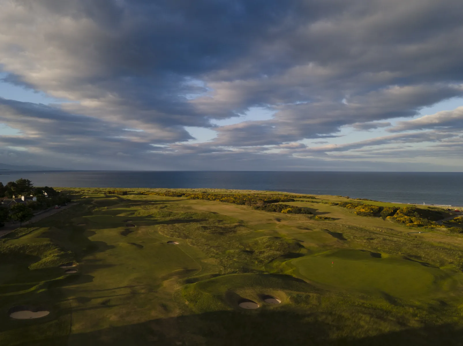 Royal Dornoch Championship Course eighteenth hole